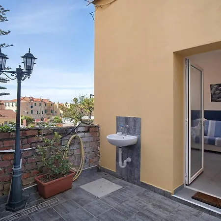 Casa Ribes * Santo Stefano al Mare